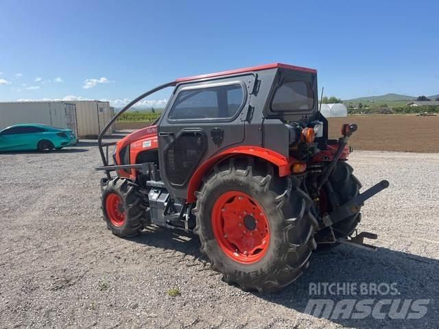 Kubota M5-111N Tractores