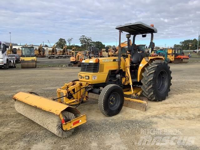 Kubota M5700 Tractores compactos
