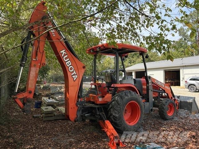 Kubota M62 Tractores