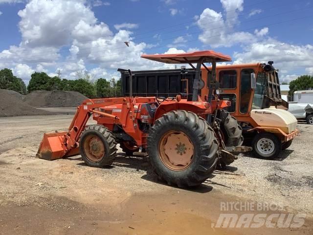 Kubota M8200 Tractores