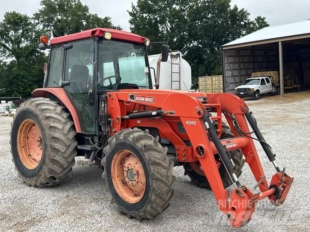 Kubota M9000 Tractores