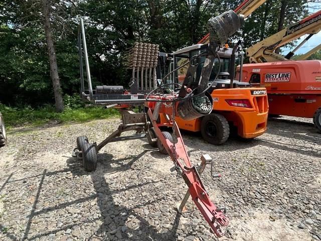 Kubota RA1042T Rastrillos y henificadores