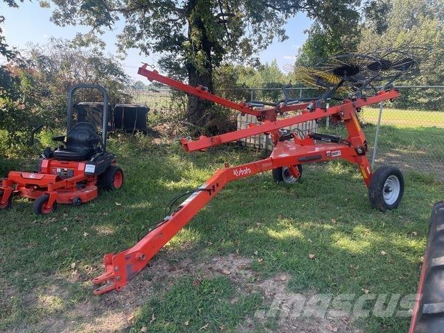 Kubota RA110CR Rastrillos y henificadores