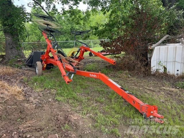 Kubota RA210CR Rastrillos y henificadores