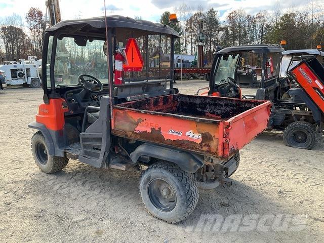 Kubota RTV-900 Maquinaria para servicios públicos