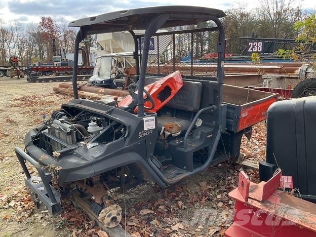 Kubota RTV-900 Maquinaria para servicios públicos