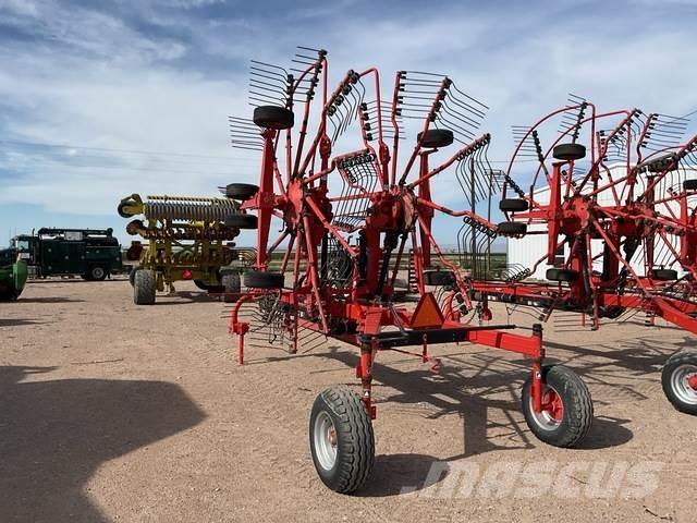 Kuhn GA7501+ Rastrillos y henificadores