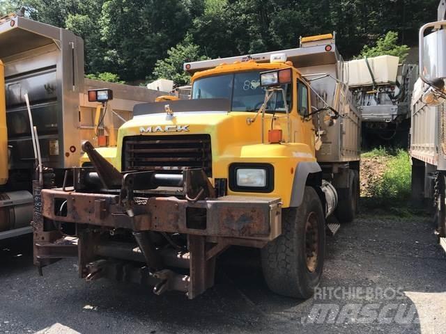 Mack 600 Láminas y cuñas quitanieves