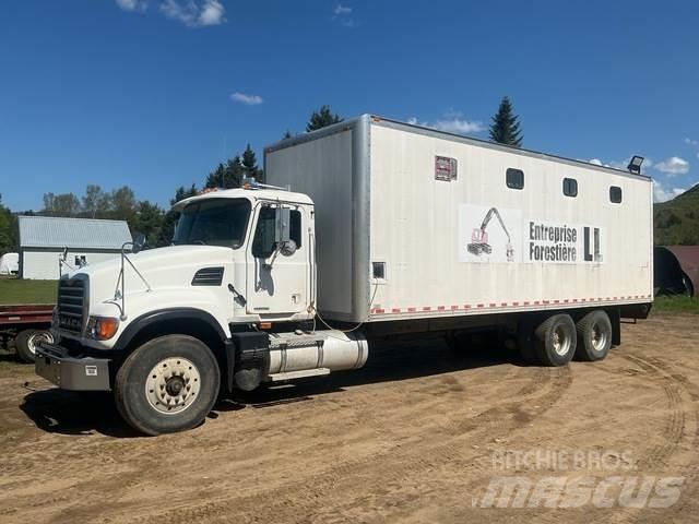 Mack 700 Furgonetas caja abierta