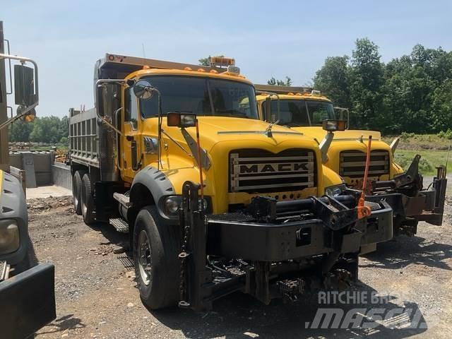 Mack 700 Láminas y cuñas quitanieves