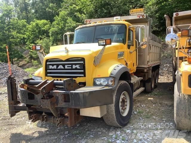 Mack 700 Láminas y cuñas quitanieves