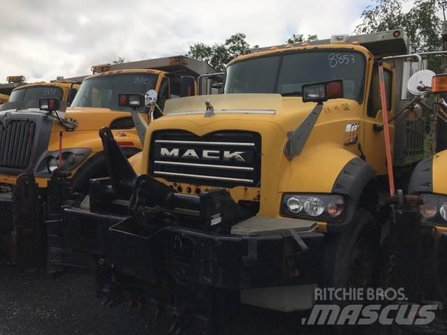 Mack 700 Láminas y cuñas quitanieves