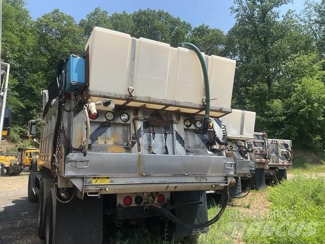 Mack 700 Láminas y cuñas quitanieves
