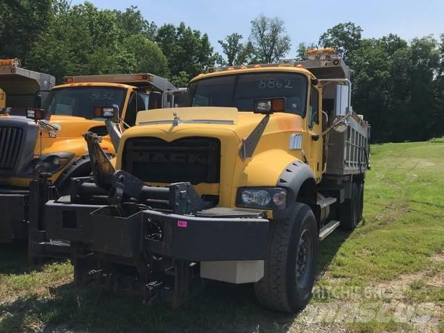Mack 700 Láminas y cuñas quitanieves