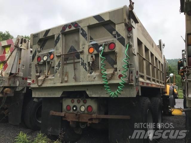 Mack 700 Láminas y cuñas quitanieves