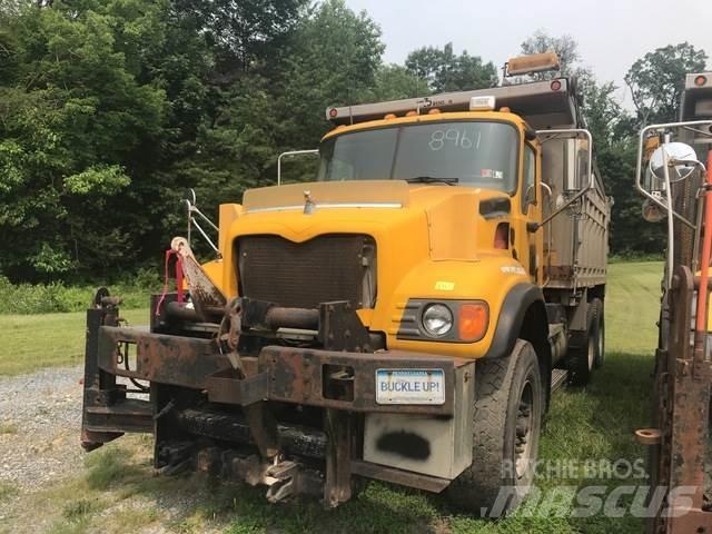 Mack 700 Láminas y cuñas quitanieves