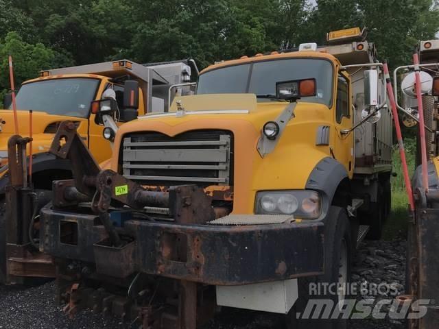Mack 700 Láminas y cuñas quitanieves