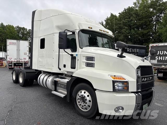 Mack AN64T Cabezas tractoras