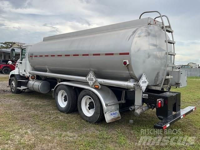 Mack CH613 Camiones cisterna