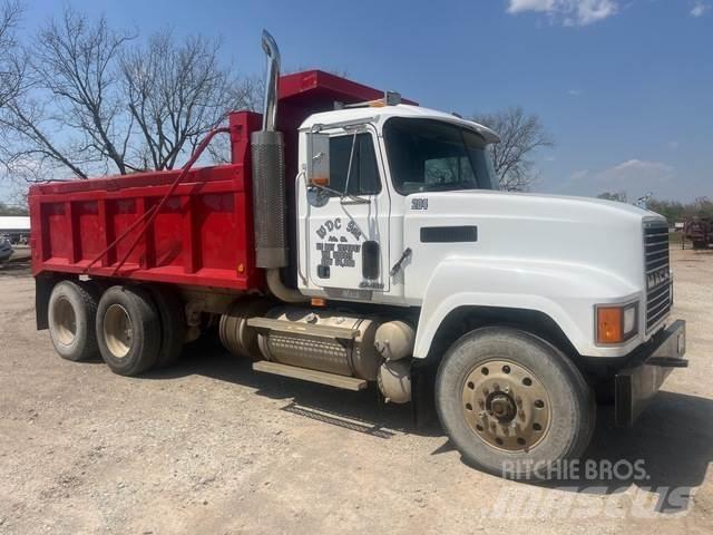 Mack CH613 Camiones bañeras basculantes o volquetes