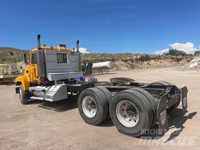 Mack CH613 Cabezas tractoras