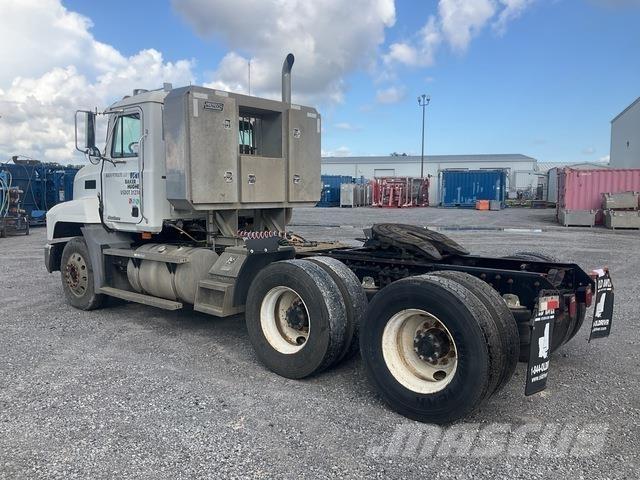 Mack CH613 Cabezas tractoras
