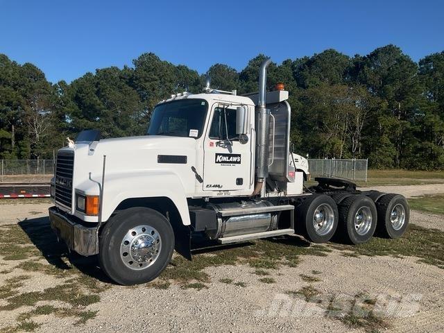 Mack CH613 Cabezas tractoras