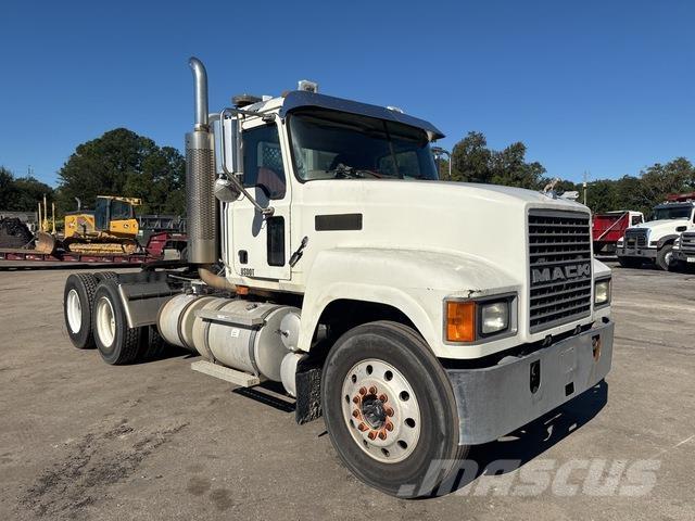 Mack CHN613 Cabezas tractoras