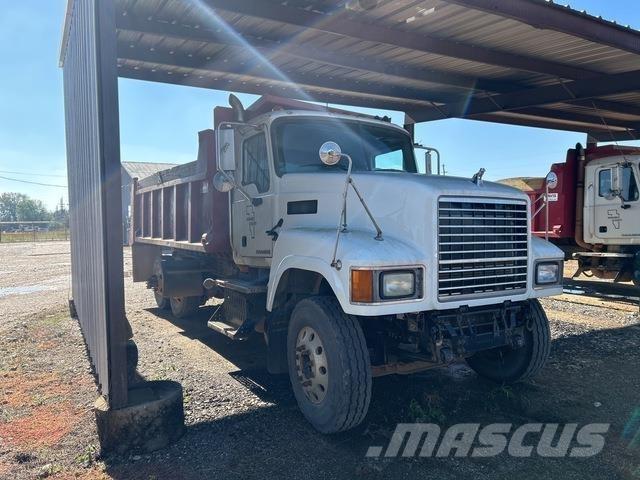 Mack CHU613 Camiones bañeras basculantes o volquetes