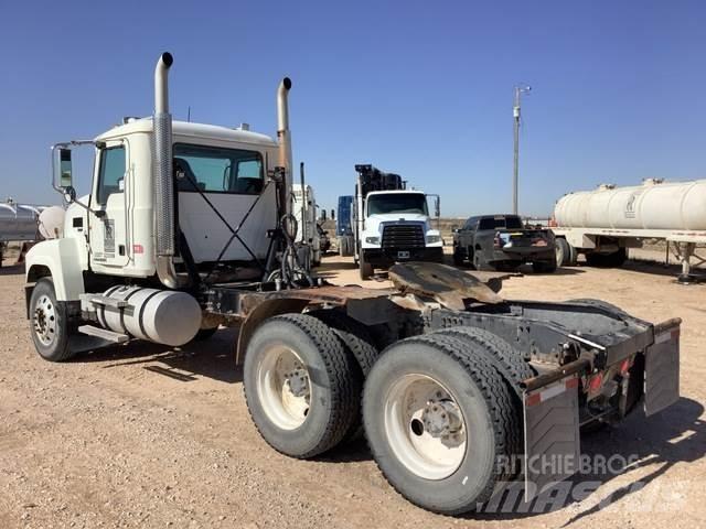 Mack CHU613 Cabezas tractoras
