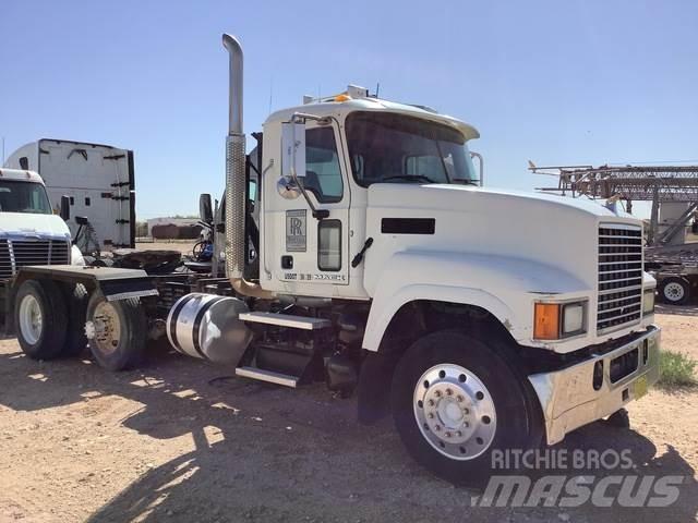 Mack CHU613 Cabezas tractoras