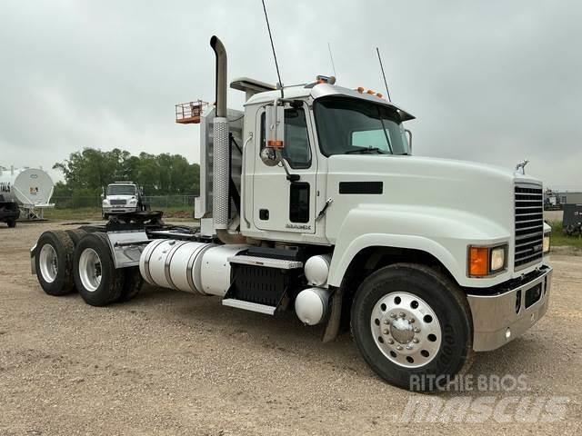 Mack CHU613 Cabezas tractoras