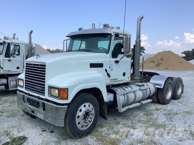 Mack CHU613 Cabezas tractoras