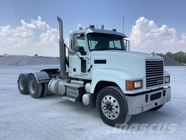 Mack CHU613 Cabezas tractoras