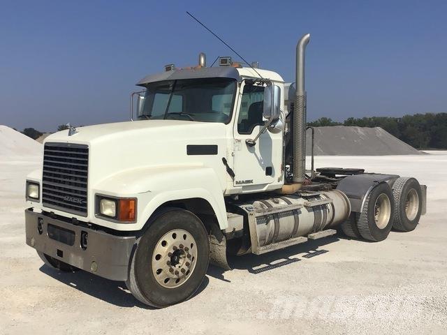 Mack CHU613 Cabezas tractoras