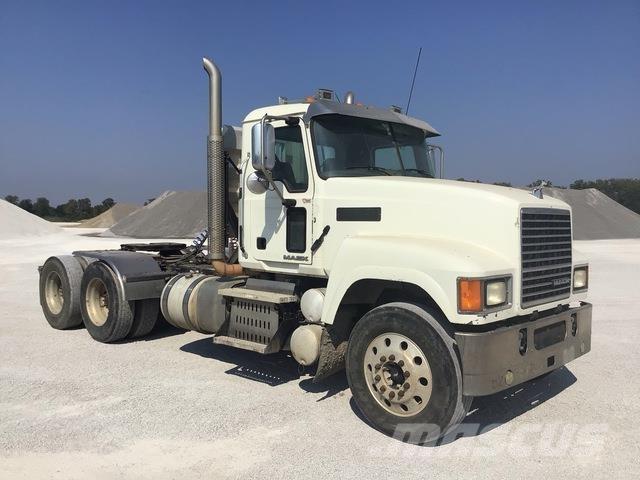 Mack CHU613 Cabezas tractoras