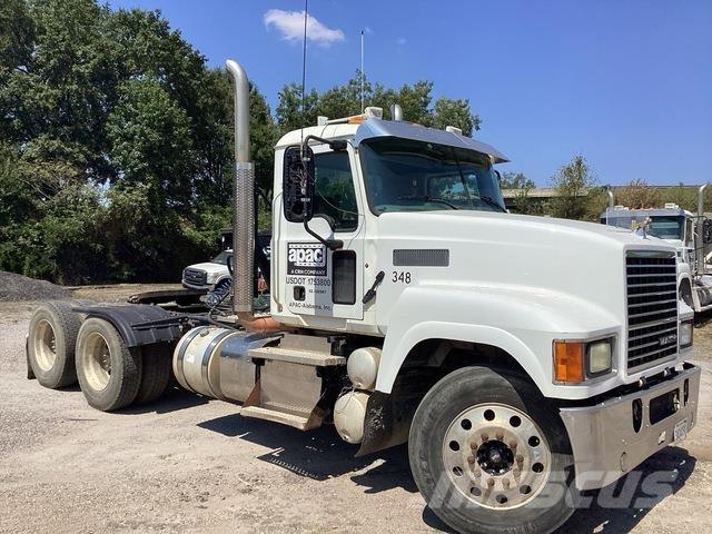 Mack CHU613 Cabezas tractoras