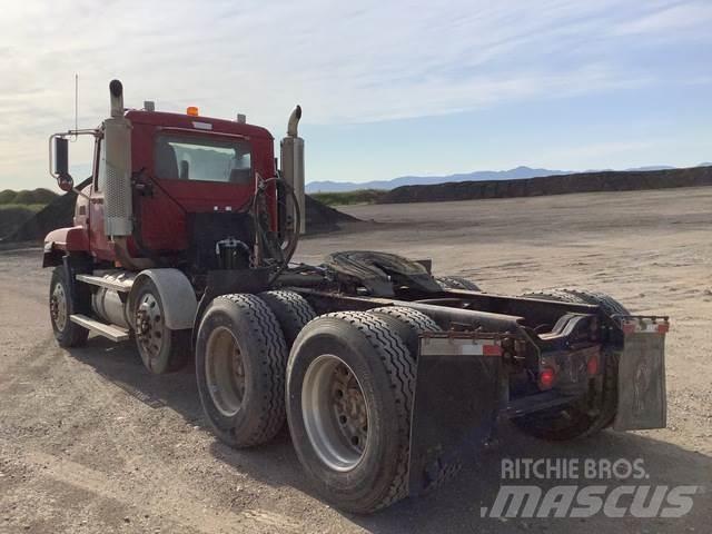 Mack CL733 Cabezas tractoras