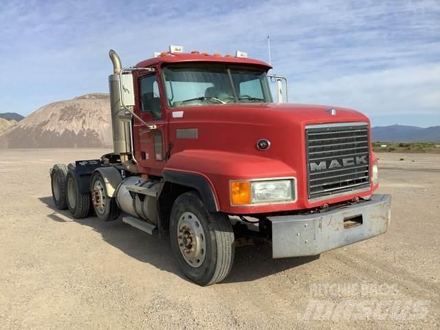 Mack CL733 Cabezas tractoras