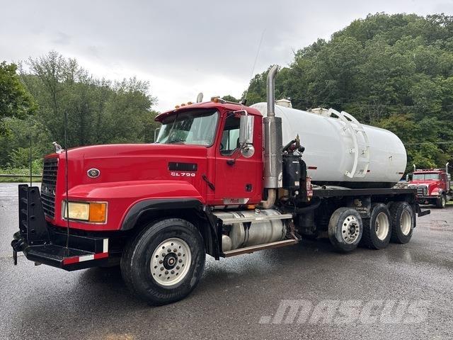 Mack CL733 Camiones aspiradores/combi