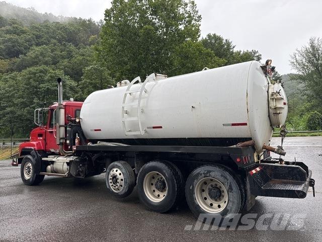 Mack CL733 Camiones aspiradores/combi