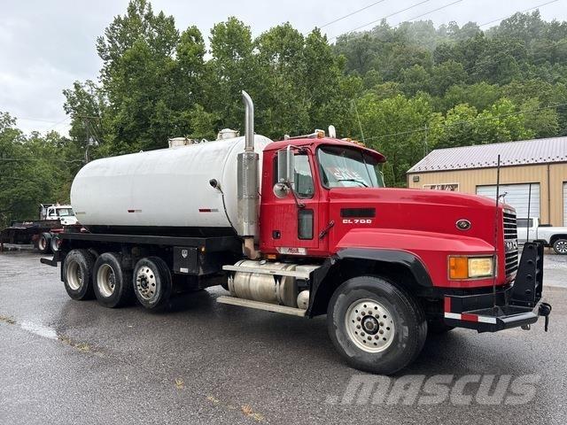 Mack CL733 Camiones aspiradores/combi