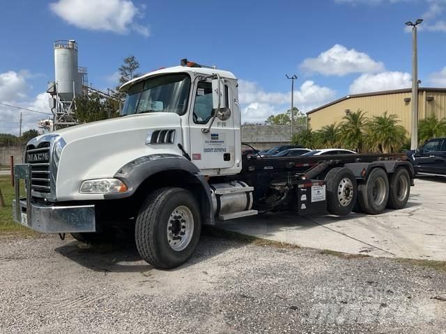 Mack CT713 Camiones portacubetas