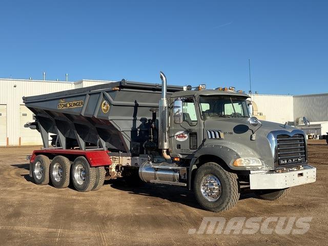 Mack CT713 Hormigoneras de piedras