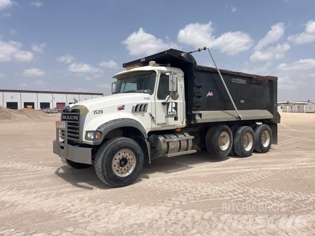 Mack CTP713 Camiones bañeras basculantes o volquetes