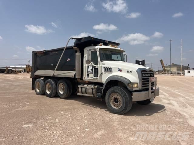 Mack CTP713 Camiones bañeras basculantes o volquetes