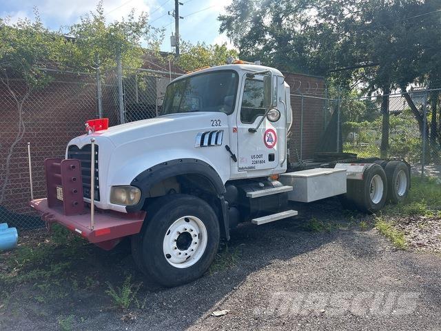 Mack CTP713 Cabezas tractoras