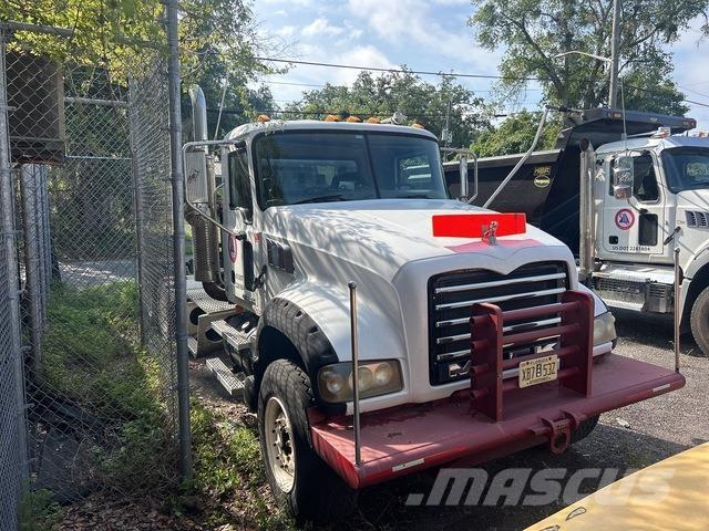 Mack CTP713 Cabezas tractoras