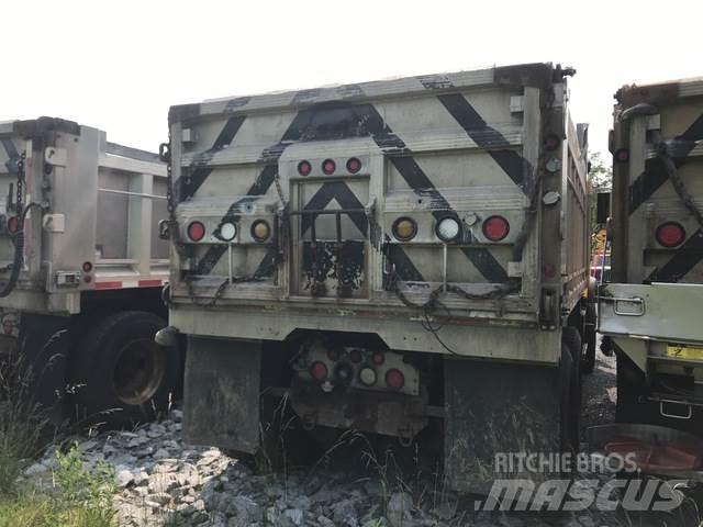Mack CV700 Láminas y cuñas quitanieves