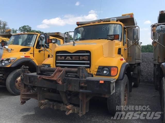 Mack CV700 Láminas y cuñas quitanieves
